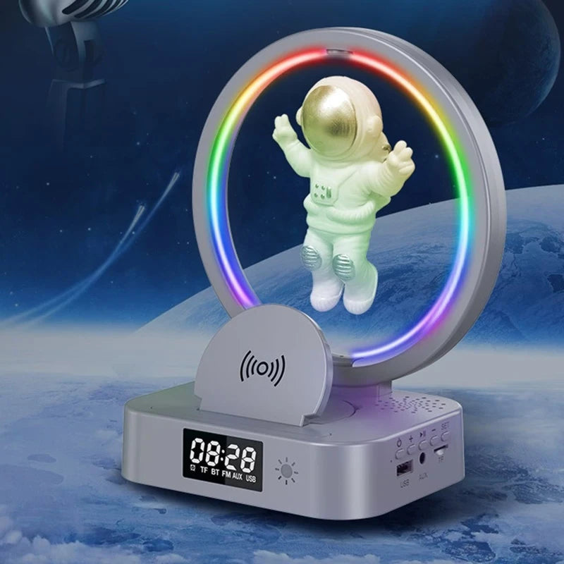 Astronaut Lamp