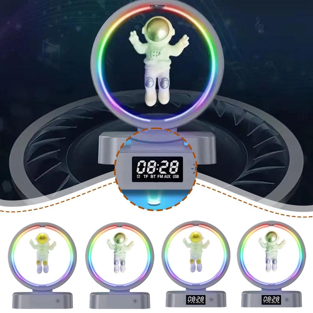 Astronaut Lamp